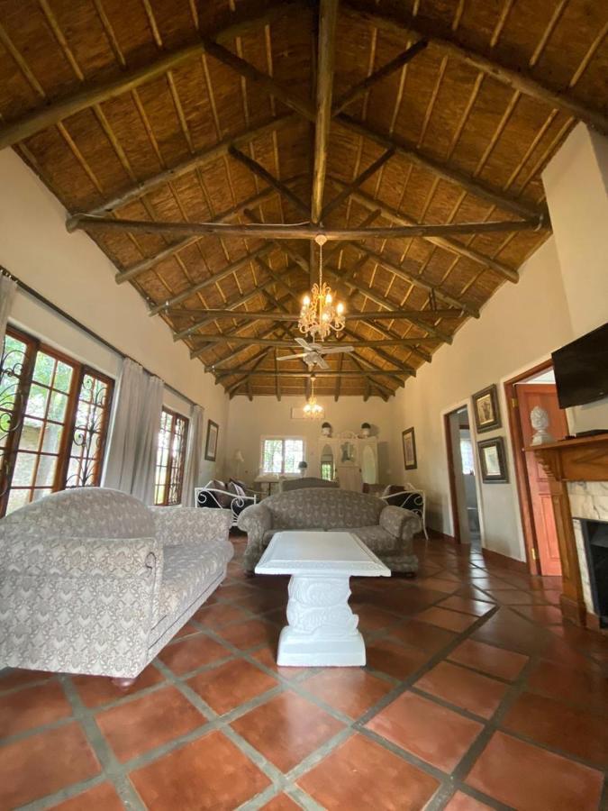 Arcadia Luxury Guesthouse Kroonstad Bagian luar foto