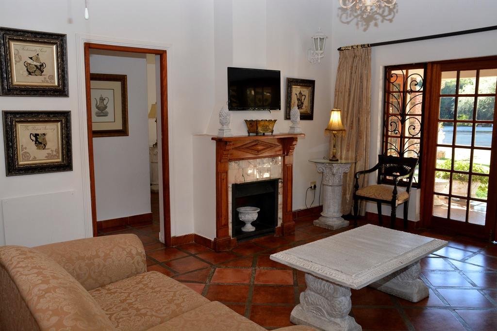 Arcadia Luxury Guesthouse Kroonstad Bagian luar foto